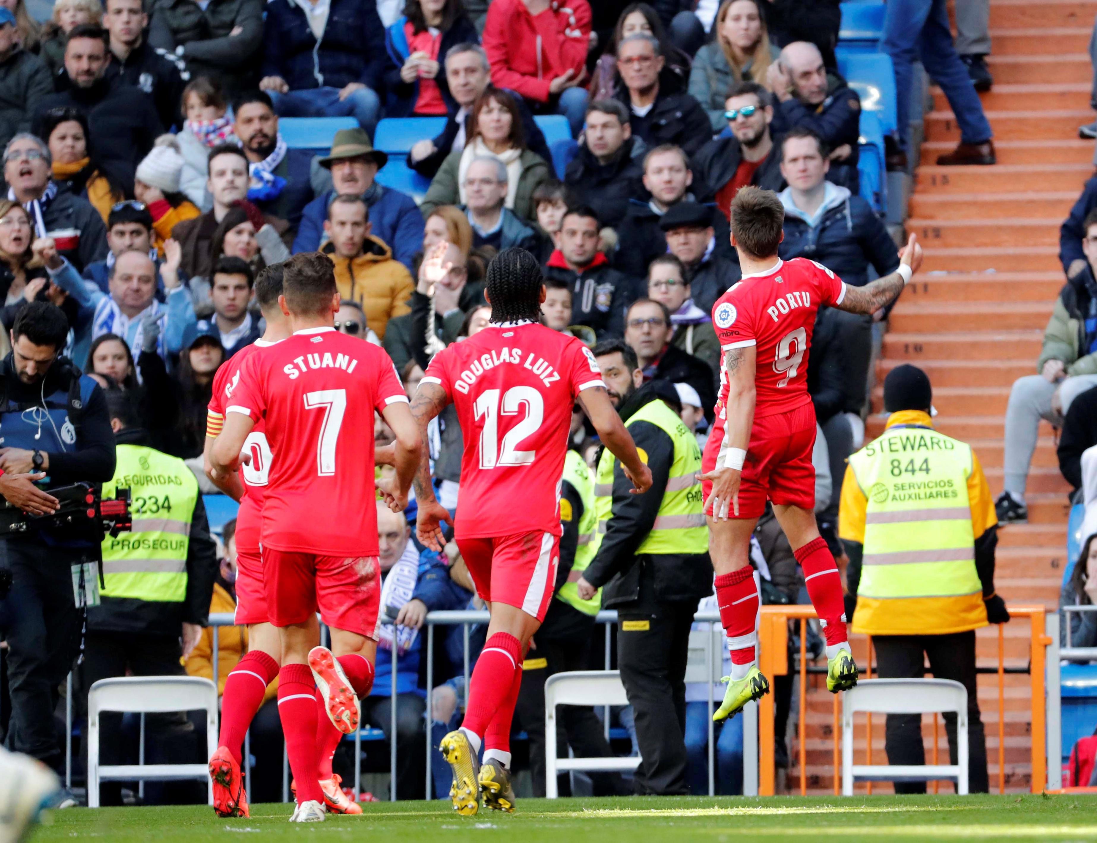 许多人在工 许多人在工